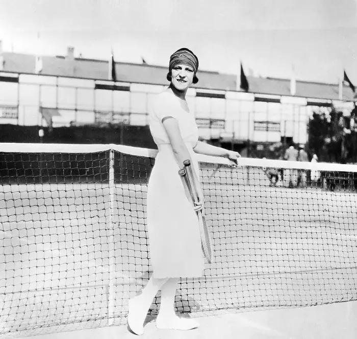 Framed Print : French Tennis Star Suzanne Lenglen Framed Print : French Tennis Star Suzanne Lenglen