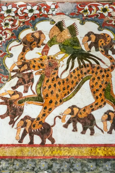 Framed Print : Frescoes in the Raja Mahal palace of Orchha, Madhya Pradesh, India Framed Print : Frescoes in the Raja Mahal palace of Orchha, Madhya Pradesh, India