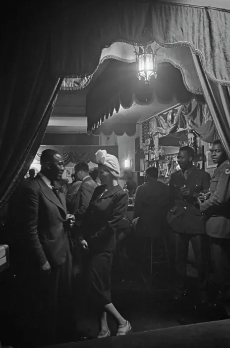 Framed Print : Frisco's, Off Piccadilly, 1943