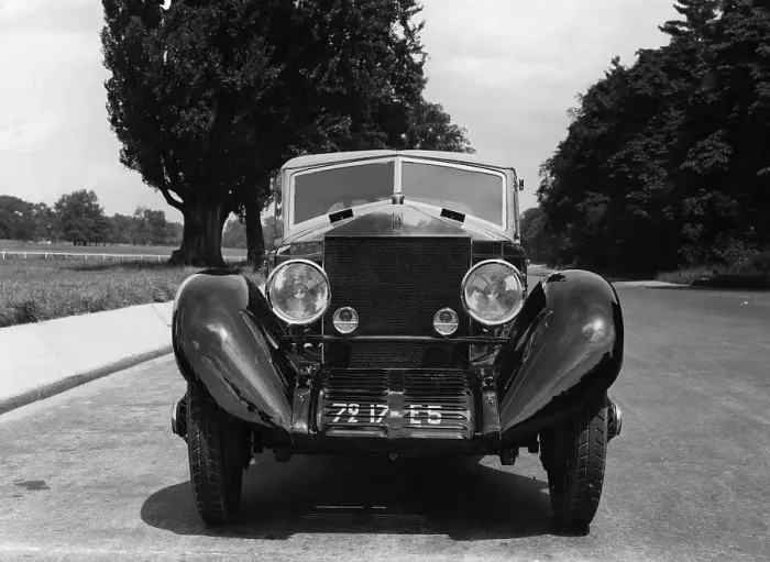 Framed Print : Frontal View Of Rolls-Royce Automobile Framed Print : Frontal View Of Rolls-Royce Automobile