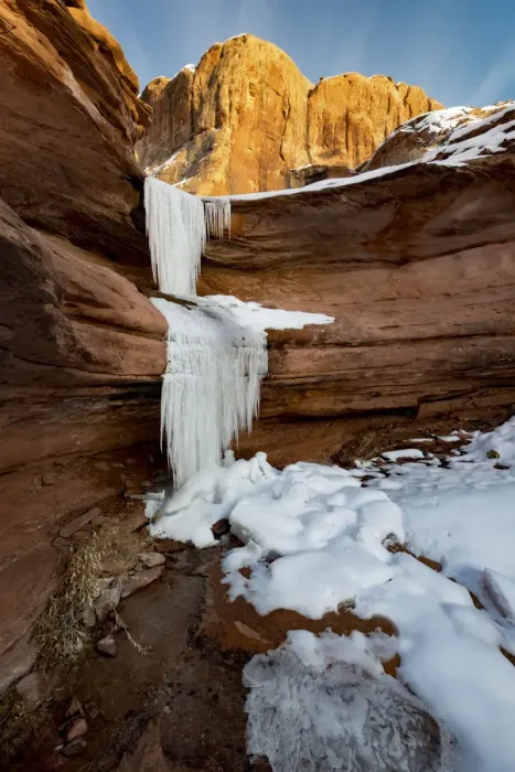 Framed Print : Frozen waterfalls and red rock cliffs along Colorado River near Moab, Utah, USA Framed Print : Frozen waterfalls and red rock cliffs along Colorado River near Moab, Utah, USA