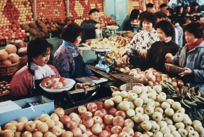 Framed Print : Fruit Shopping In Shanghai Framed Print : Fruit Shopping In Shanghai