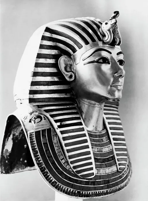 Framed Print : Funeral Mask of King Tutankhamen Framed Print : Funeral Mask of King Tutankhamen