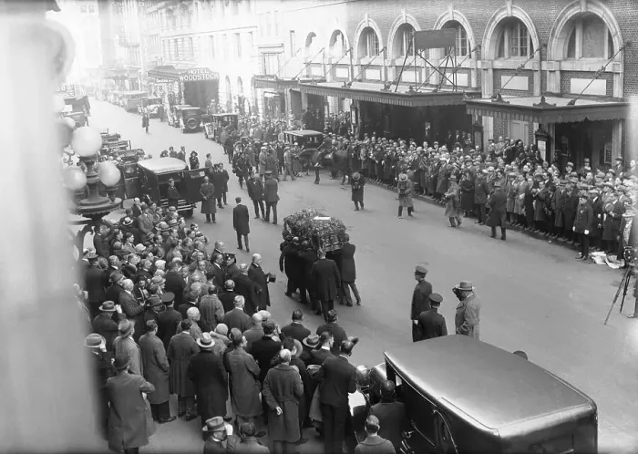 Framed Print : Funeral Procession for Harry Houdini Framed Print : Funeral Procession for Harry Houdini