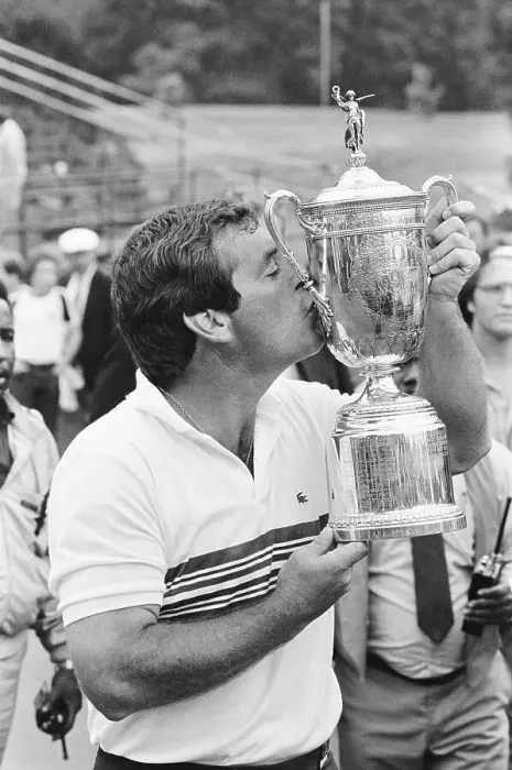Framed Print : Fuzzy Zoeller Kissing Trophy Framed Print : Fuzzy Zoeller Kissing Trophy