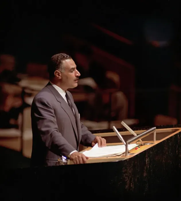 Framed Print : Gamal Abdel Nasser Speaking at Podium Framed Print : Gamal Abdel Nasser Speaking at Podium