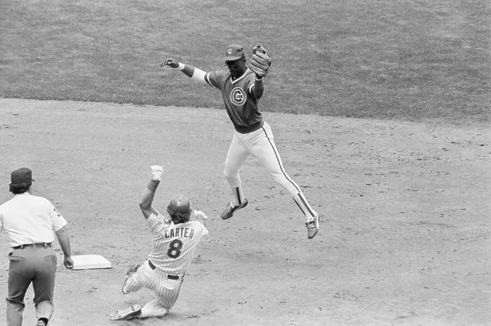 Framed Print : Gary Carter Steals Second Base