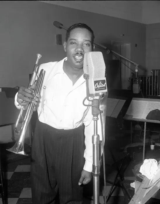 Framed Print : Gee Gee Smith Recording Framed Print : Gee Gee Smith Recording