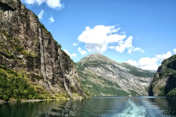 Framed Print : Geiranger fjord Framed Print : Geiranger fjord