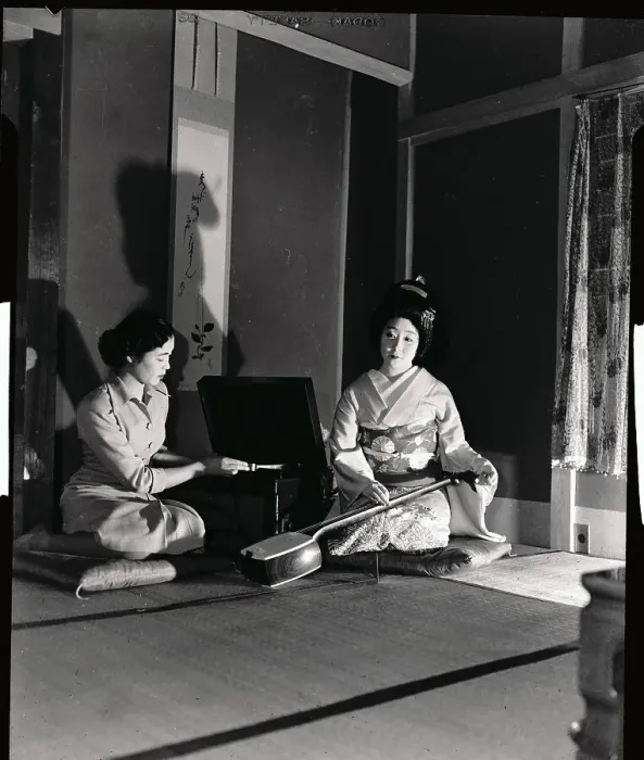Framed Print : Geisha Girls Representing Past and Present Customs Sitting Together on Floor Framed Print : Geisha Girls Representing Past and Present Customs Sitting Together on Floor