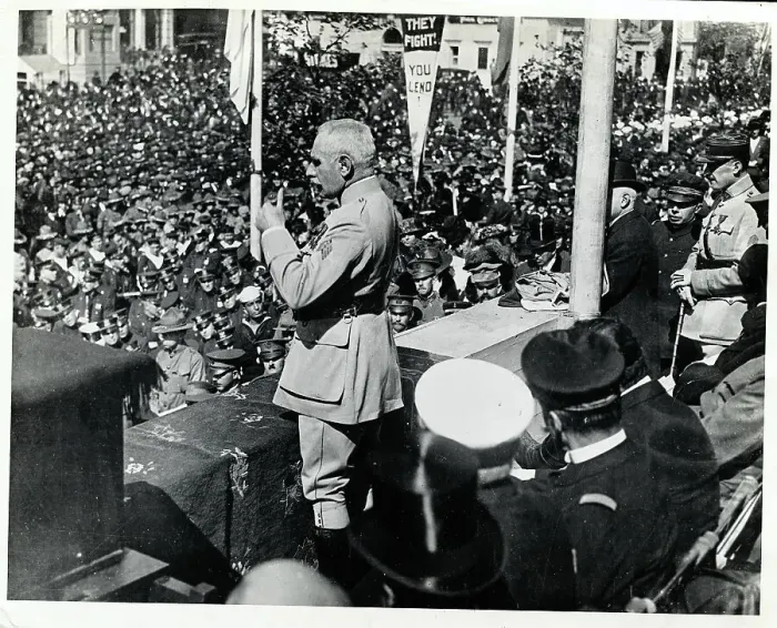 Framed Print : Gen Clauden Speaking To Soldiers In Nyc Framed Print : Gen Clauden Speaking To Soldiers In Nyc