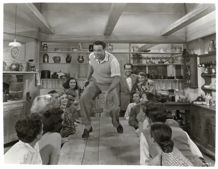 Framed Print : Gene Kelly Dancing On Table Framed Print : Gene Kelly Dancing On Table