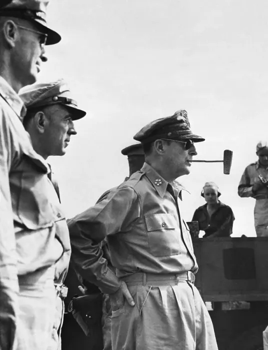 Framed Print : General Douglas MacArthur Landing in Tokyo Framed Print : General Douglas MacArthur Landing in Tokyo