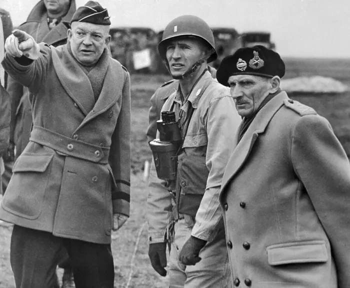 Framed Print : General Eisenhower Conferring with Bernard Montgomery Framed Print : General Eisenhower Conferring with Bernard Montgomery
