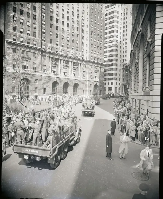 Framed Print : General View Of Parade Up Broadway Framed Print : General View Of Parade Up Broadway