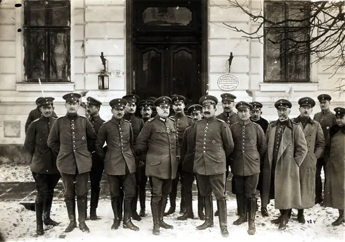 Framed Print : General Von Eichhorn With His Staff Framed Print : General Von Eichhorn With His Staff