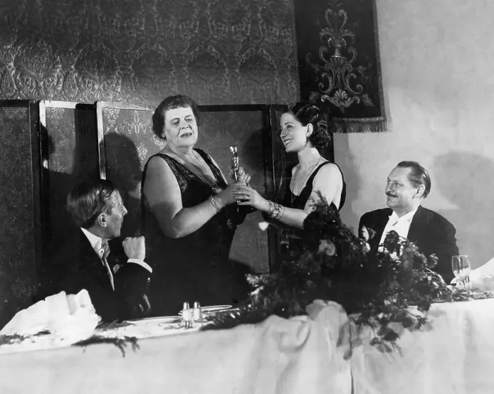 Framed Print : George Arliss, Marie Dressler Norma Shearer and Lionel Barrymore Framed Print : George Arliss, Marie Dressler Norma Shearer and Lionel Barrymore