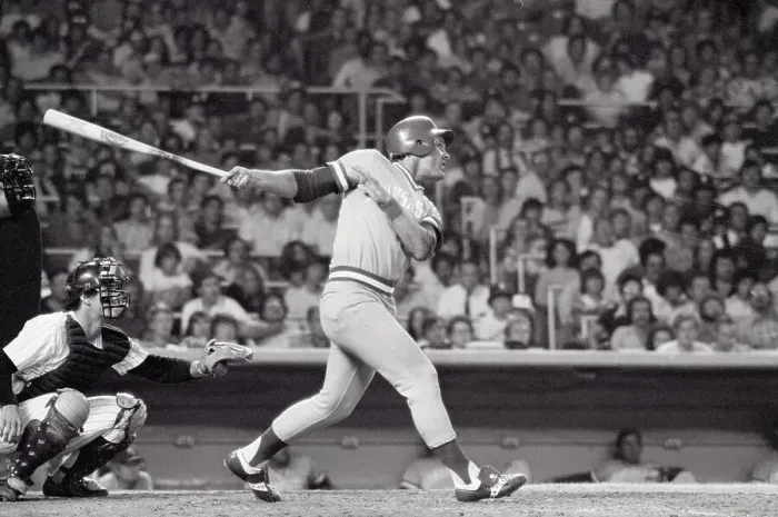Framed Print : George Brett Batting - Action Shot Framed Print : George Brett Batting - Action Shot