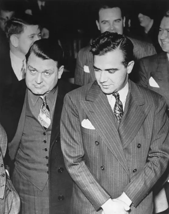Framed Print : George Bugs Moran Appearing in Court Framed Print : George Bugs Moran Appearing in Court