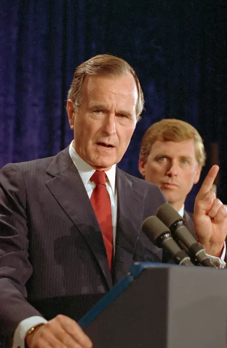 Framed Print : George Bush and Dan Quayle Framed Print : George Bush and Dan Quayle