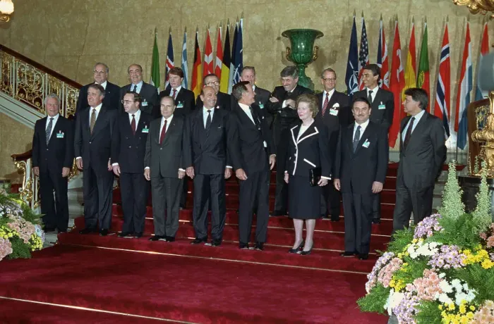 Framed Print : George Bush Laughing with Ruud Lubbers and Others Framed Print : George Bush Laughing with Ruud Lubbers and Others