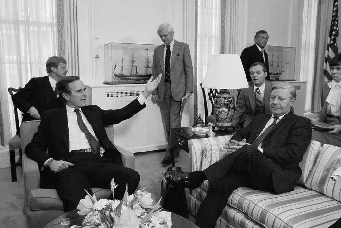 Framed Print : George Bush Speaking to Helmut Schmidt Framed Print : George Bush Speaking to Helmut Schmidt