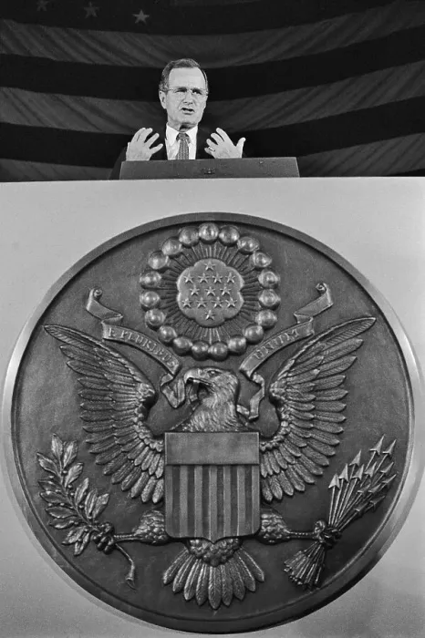 Framed Print : George Bush Speaking Behind United States Seal Framed Print : George Bush Speaking Behind United States Seal