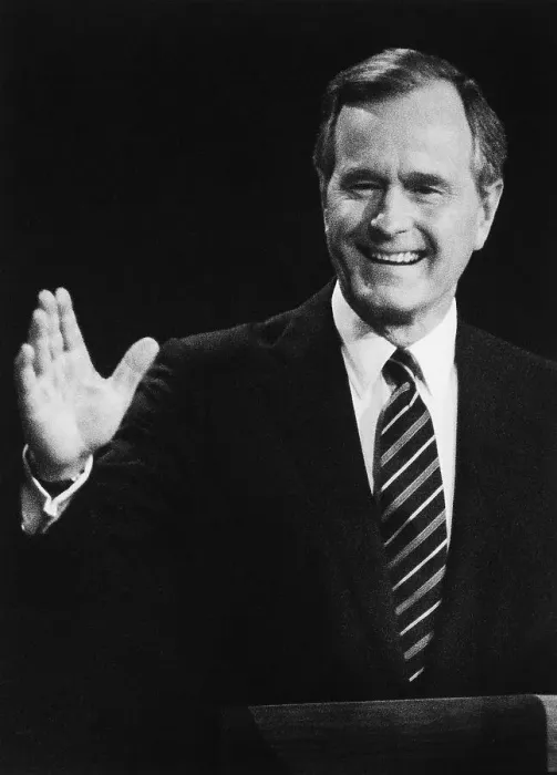 Framed Print : George Bush Waves To Audience at Debate Framed Print : George Bush Waves To Audience at Debate