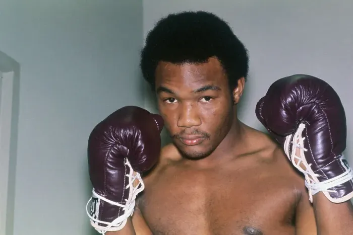 Framed Print : George Foreman in Boxing Stance Framed Print : George Foreman in Boxing Stance