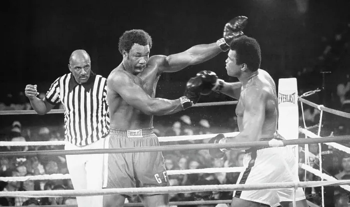 Framed Print : George Foreman Fighting Muhammed Ali Framed Print : George Foreman Fighting Muhammed Ali