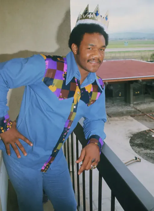 Framed Print : George Foreman Wearing Crown Framed Print : George Foreman Wearing Crown