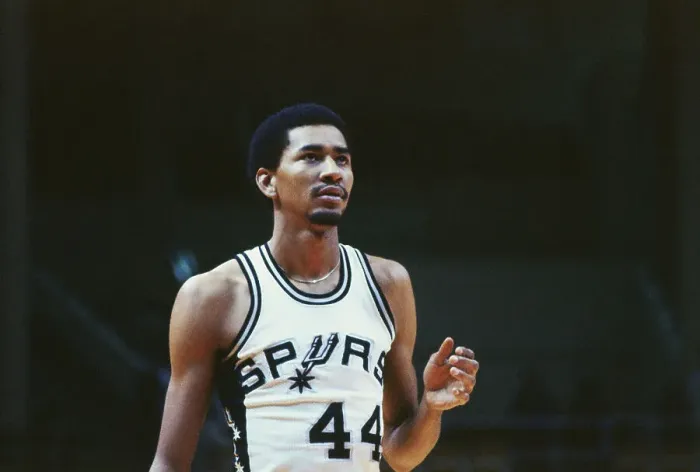 Framed Print : George Gervin