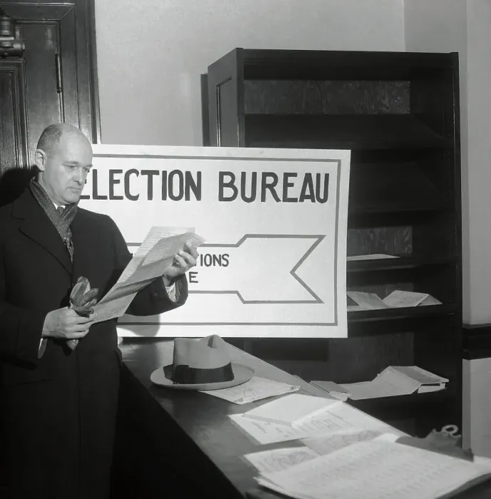 Framed Print : George Kennan Examining Petition Framed Print : George Kennan Examining Petition