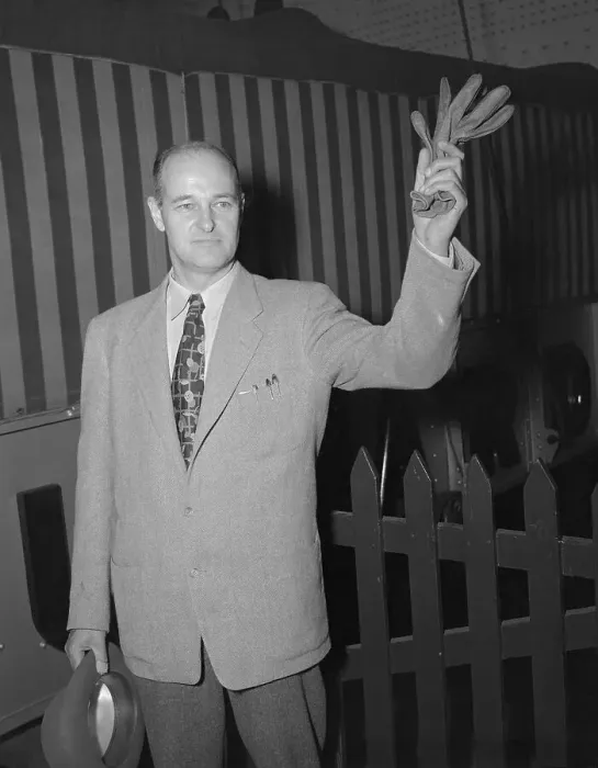 Framed Print : George Kennan Waving with Glove in Hand Framed Print : George Kennan Waving with Glove in Hand