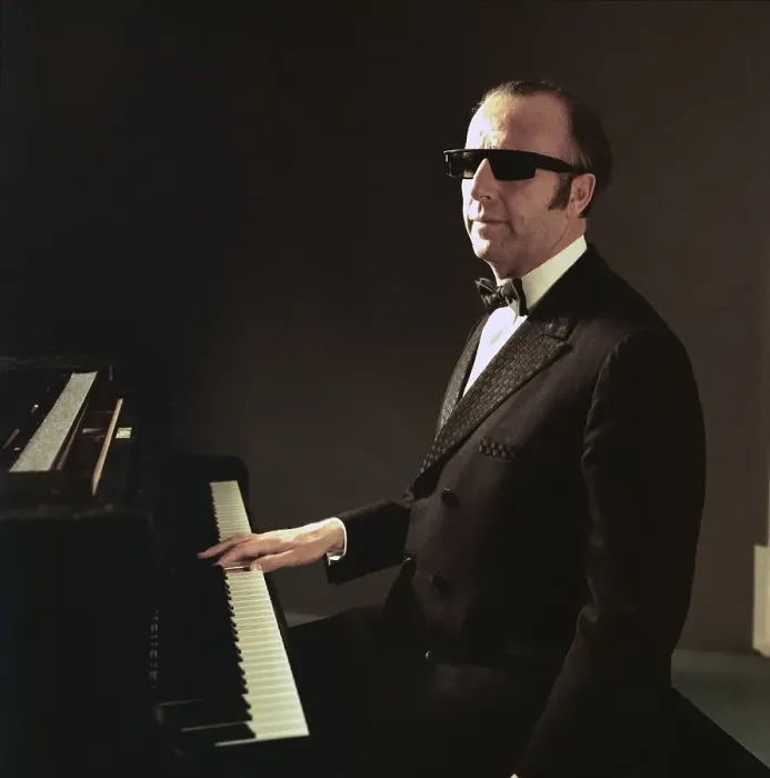 Framed Print : George Shearing Framed Print : George Shearing