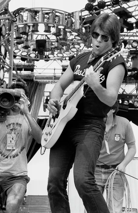 Framed Print : George Thorogood Performs At Live Aid Framed Print : George Thorogood Performs At Live Aid