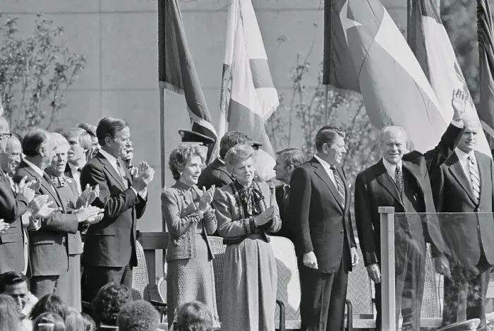Framed Print : Gerald Ford Waving with Ronald Reagan Framed Print : Gerald Ford Waving with Ronald Reagan