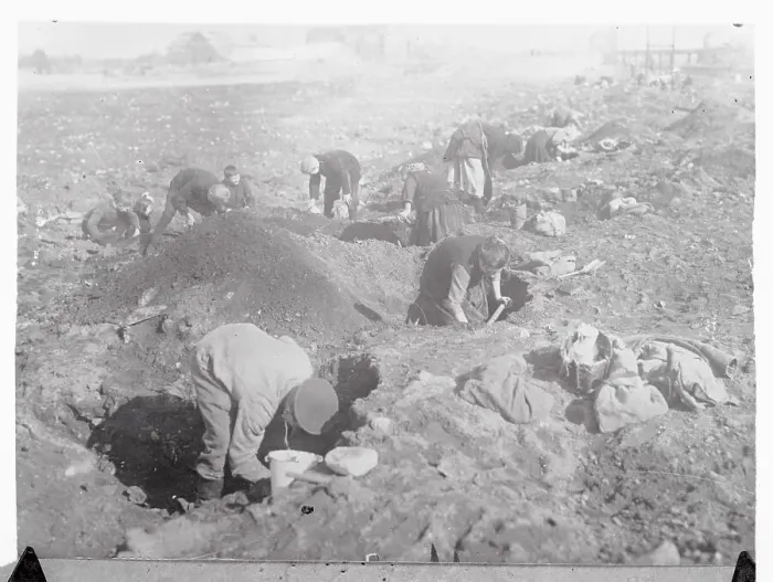 Framed Print : German People Stooping and Excavating Dirt for Valuable Goods Framed Print : German People Stooping and Excavating Dirt for Valuable Goods