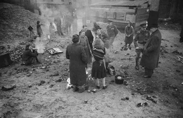 Framed Print : German Refugees