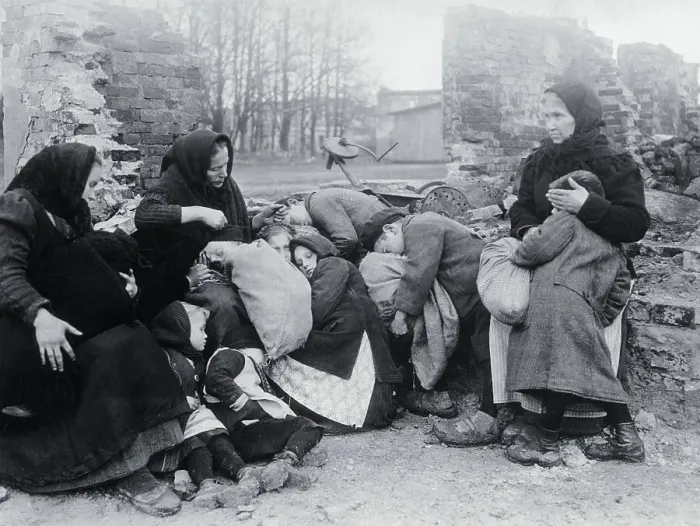 Framed Print : German Women and Children After Fleeing Their Homes Framed Print : German Women and Children After Fleeing Their Homes
