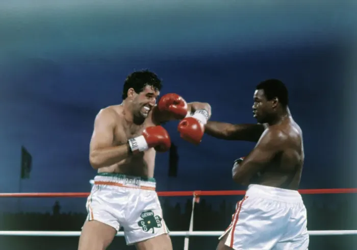 Framed Print : Gerry Cooney and Larry Holmes During Boxing Action Framed Print : Gerry Cooney and Larry Holmes During Boxing Action