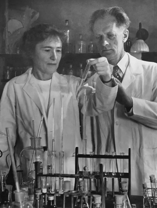 Framed Print : Gerty and Carl Cori in Their Laboratory Framed Print : Gerty and Carl Cori in Their Laboratory