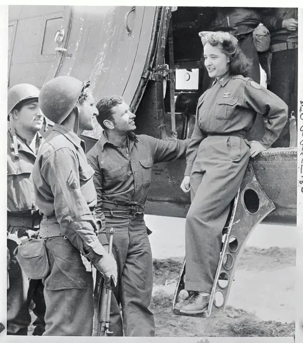 Framed Print : GI Joes Having Conversation with Female Soldier Framed Print : GI Joes Having Conversation with Female Soldier