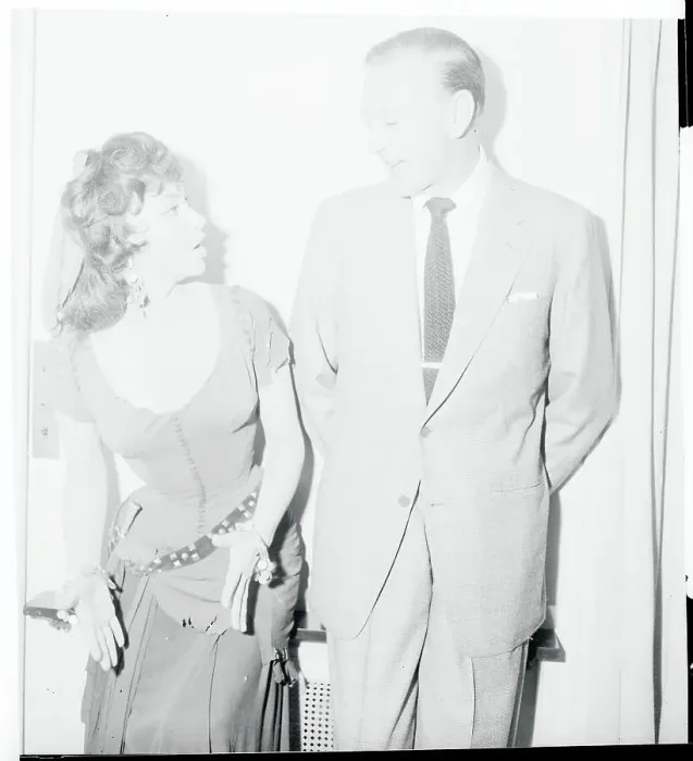 Framed Print : Gina Lollobrigida Looking at Gary Cooper Framed Print : Gina Lollobrigida Looking at Gary Cooper