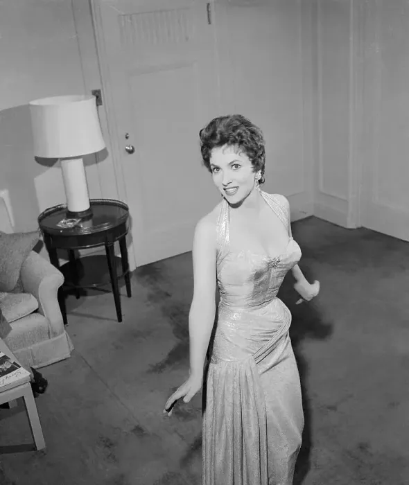 Framed Print : Gina Lollobrigida Wearing Gowns Framed Print : Gina Lollobrigida Wearing Gowns