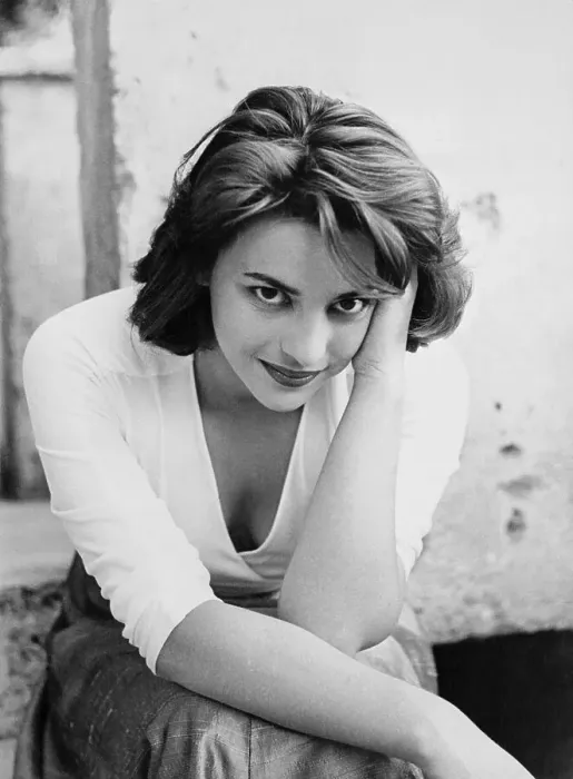 Framed Print : Giovanna Ralli Posing with One Arm on Her Knee Framed Print : Giovanna Ralli Posing with One Arm on Her Knee