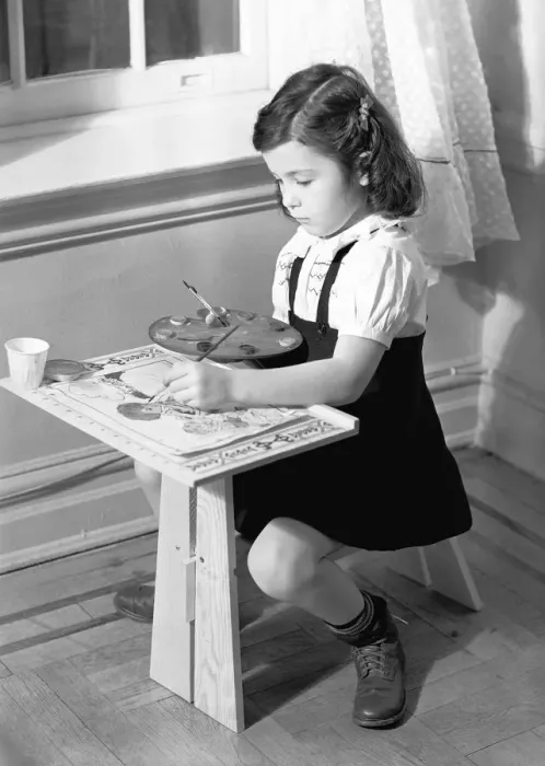 Framed Print : Girl (6-7) painting, (B&W) Framed Print : Girl (6-7) painting, (B&W)