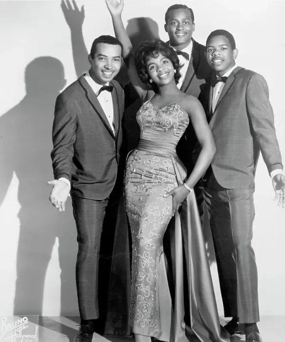 Framed Print : Gladys Knight & The Pips Portrait Framed Print : Gladys Knight & The Pips Portrait