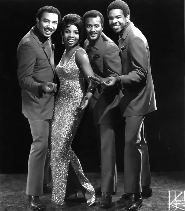 Framed Print : Gladys Knight & The Pips Portrait Framed Print : Gladys Knight & The Pips Portrait
