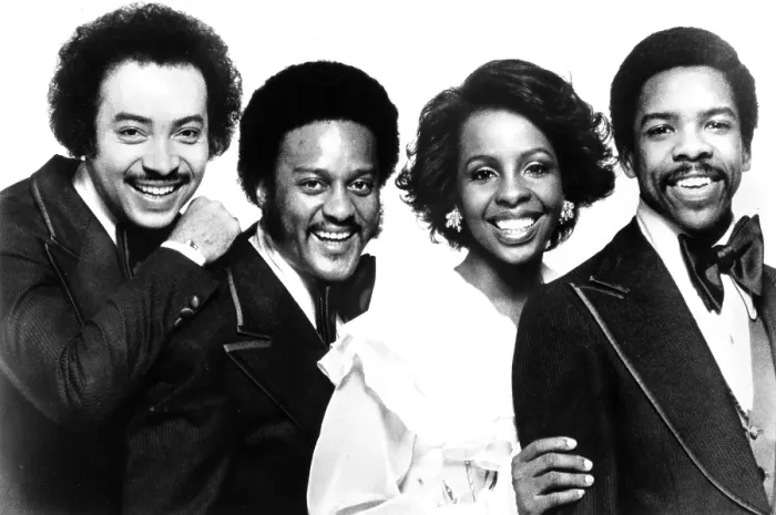 Framed Print : Gladys Knight & The Pips Portrait